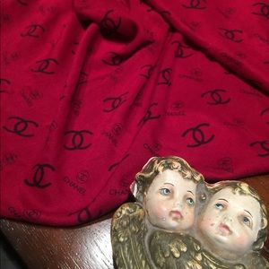 Very Beautiful scarf  CHANEL logo